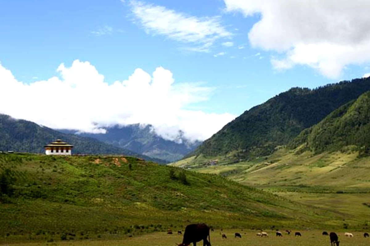 Gangtey Valley Trek – A Journey Through Bhutan’s Hidden Glacial Paradise